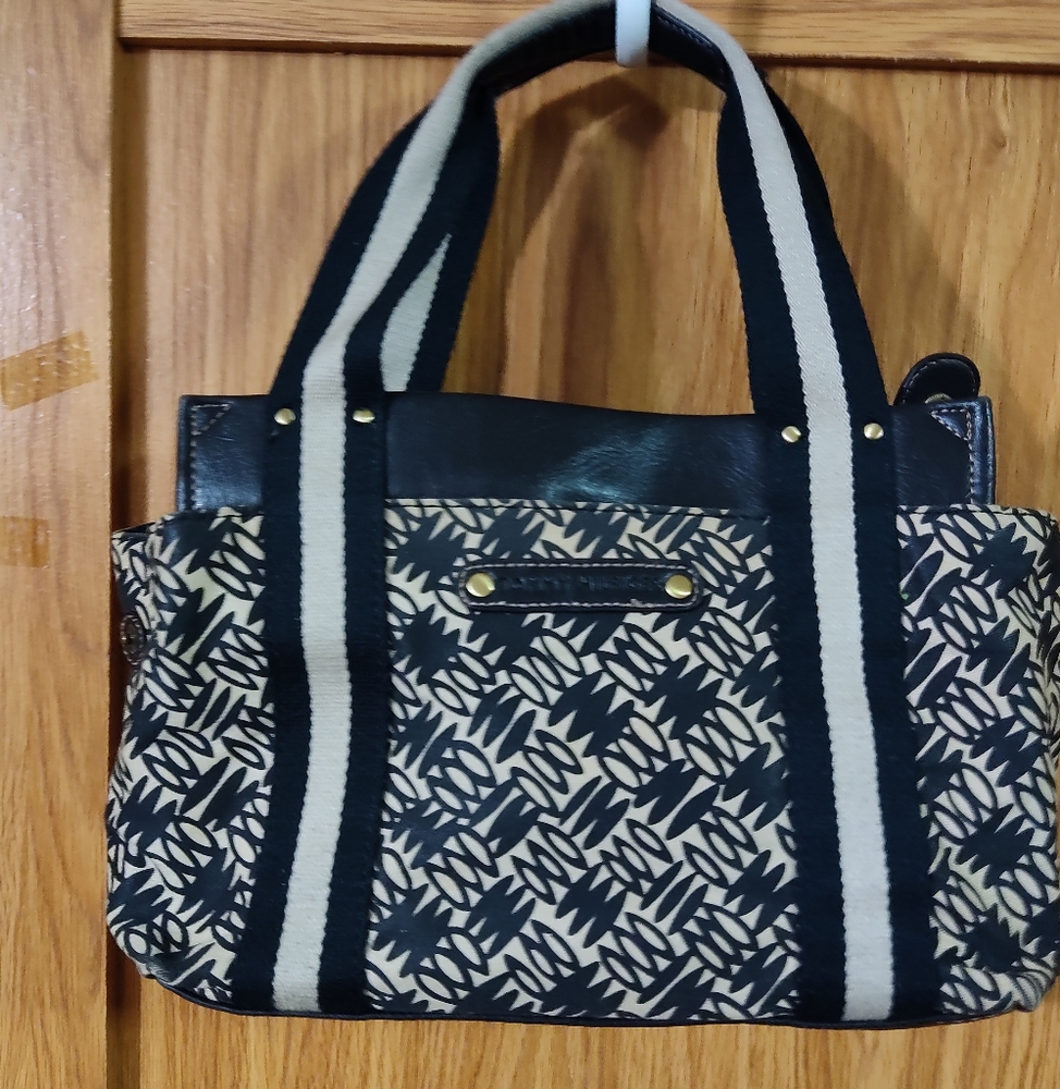 Tommy Hilfiger Purse EUC